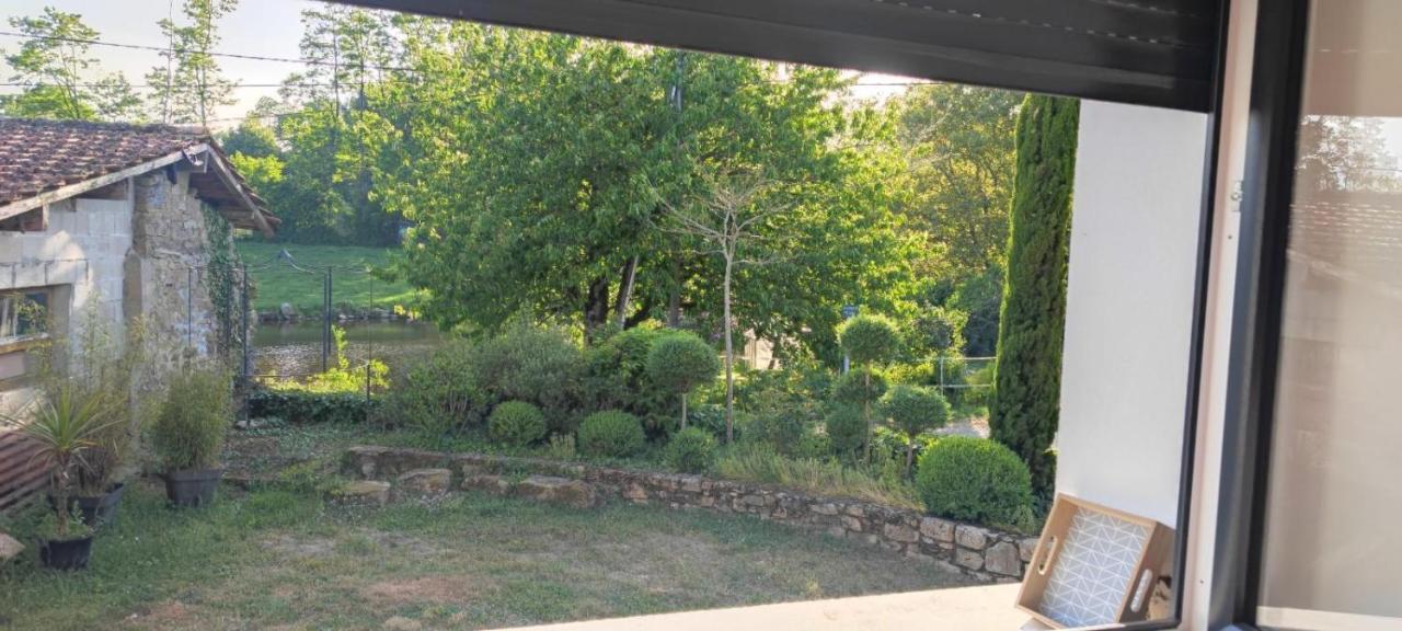 Gite A La Campagne Saint-Brice-sur-Vienne エクステリア 写真